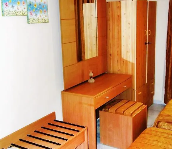 Synodinos Studios * Lixouri